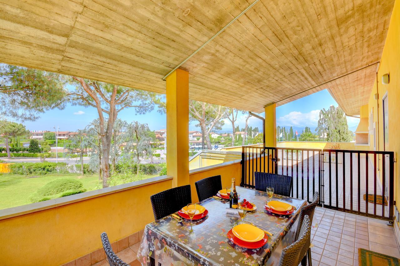 Sirmione Beach Apartment Exterior photo